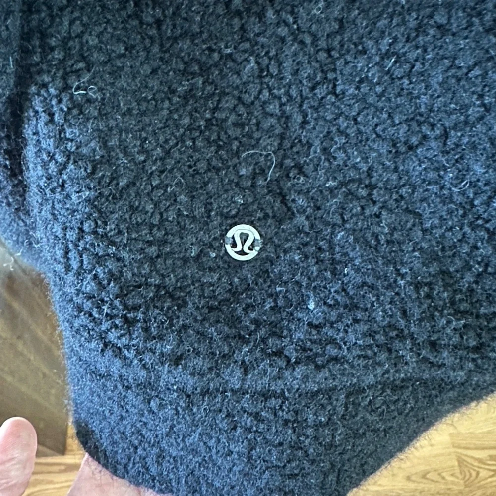 Lululemon So Sherpa Hooded Jacket (Size 2)